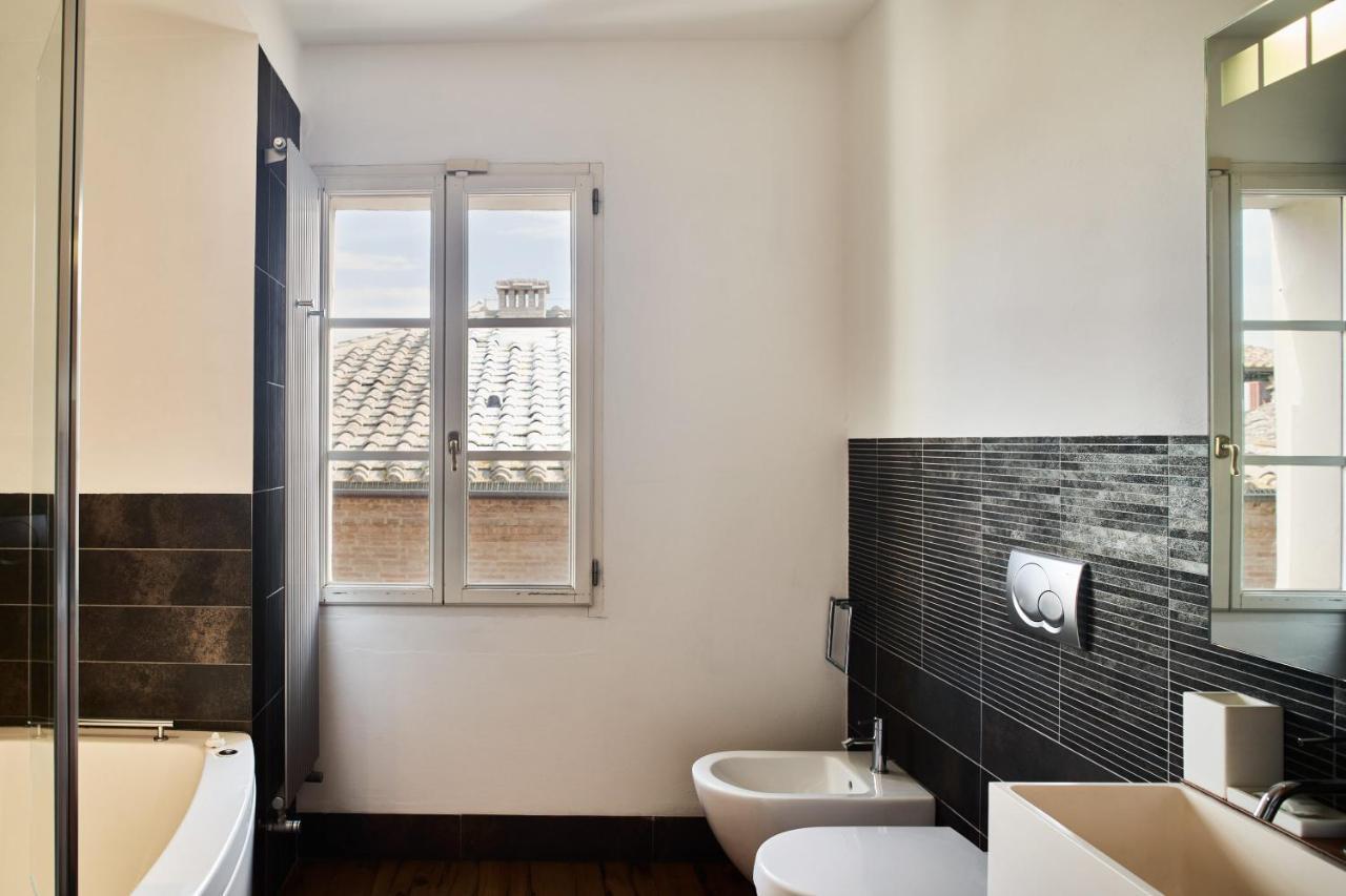 B&B Le Logge Luxury Rooms Siena Exterior photo